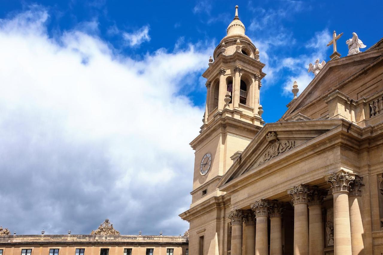 Top Apartment Frente A La Catedral Pamplona Exterior photo