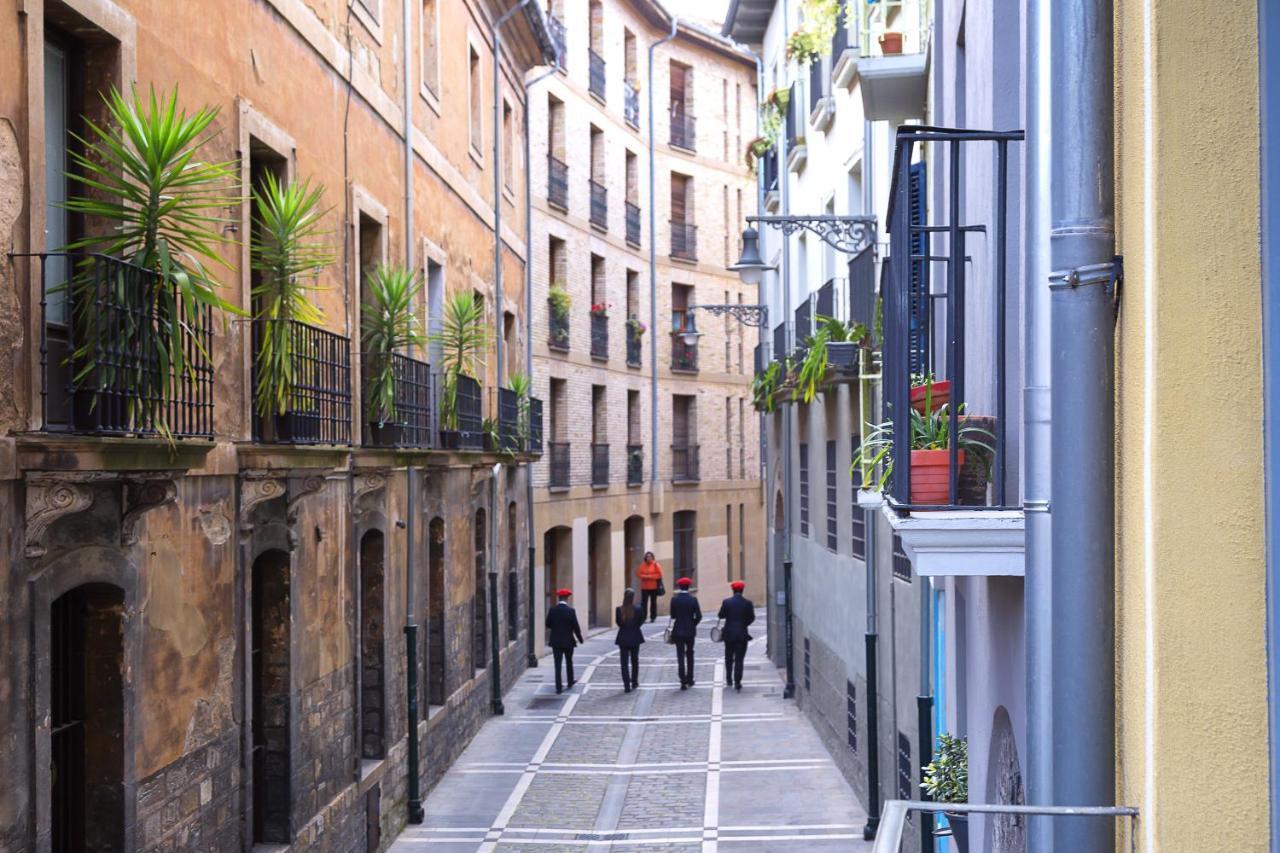 Top Apartment Frente A La Catedral Pamplona Exterior photo